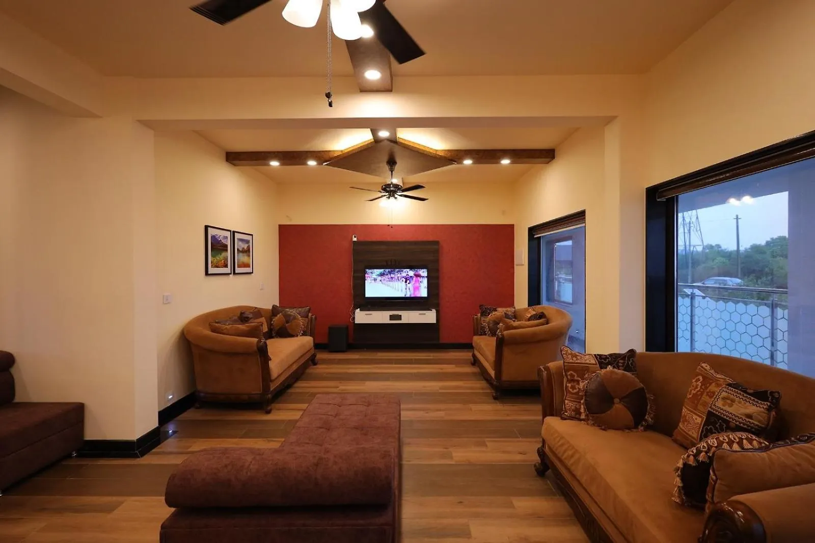 アパートホテル Plachoos Gardens - A Luxury Serviced Villa In Kuttikkanam, Peermede Pīrmed インド